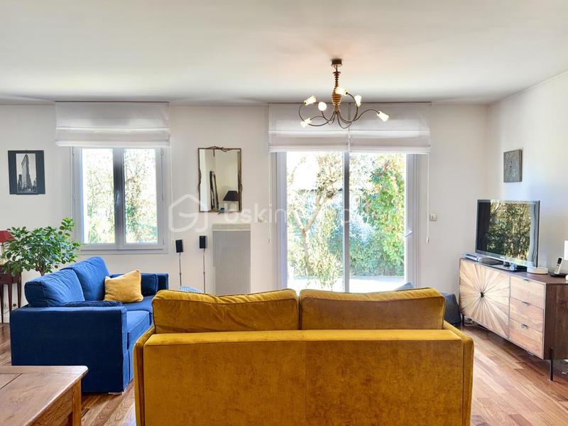 Maison traditionnelle - 105 m² - 5 pièces