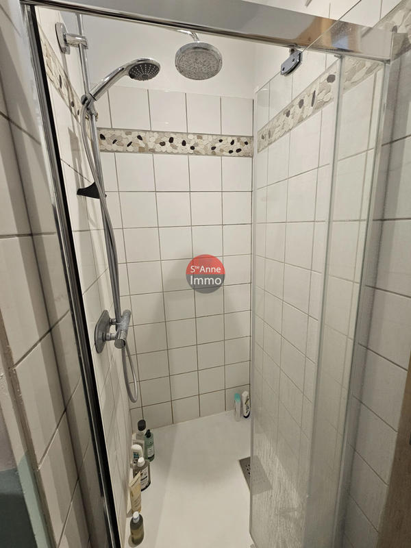 Maison - 80 m² - 5 pièces