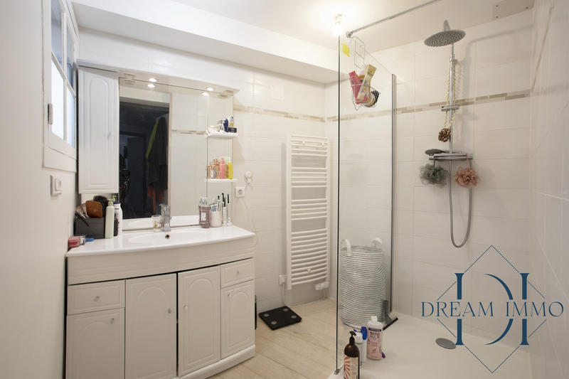 Appartement - 83 m² - 3 pièces