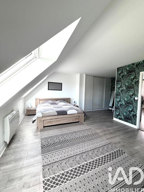 Maison - 137 m² - 5 pièces