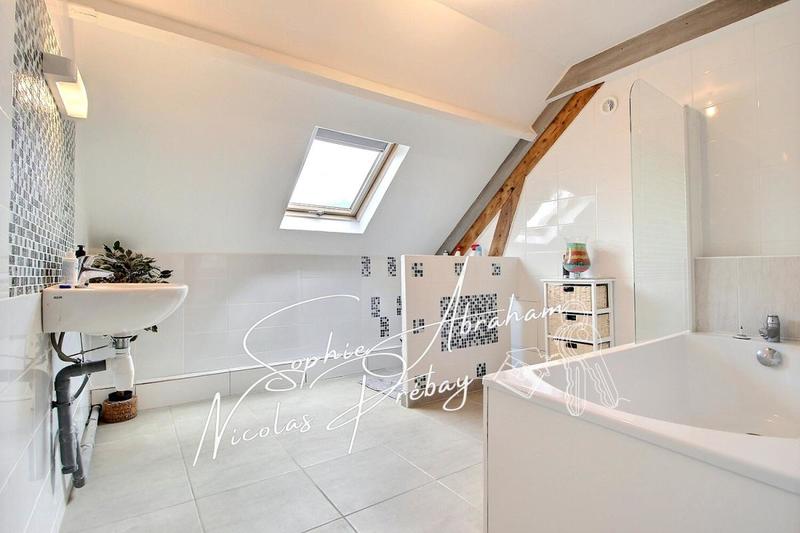 Maison - 161 m² - 7 pièces