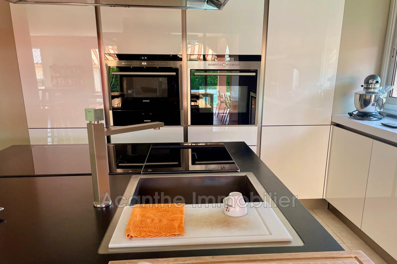 Maison - 194 m² - 5 pièces