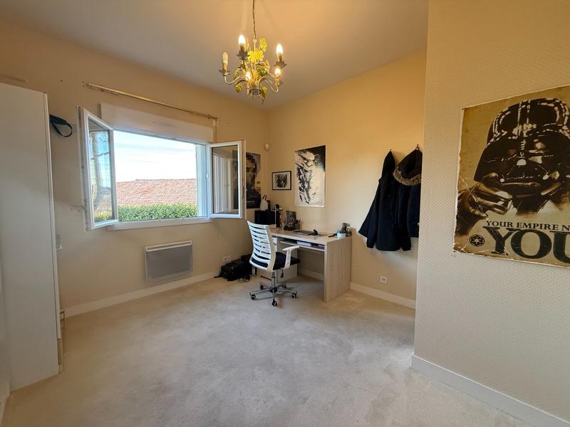 Maison - 229 m² - 8 pièces