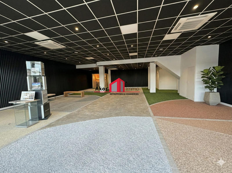 Local commercial - 171 m²