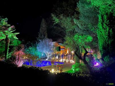 Maison de maîtres - 450 m² - 12 pièces