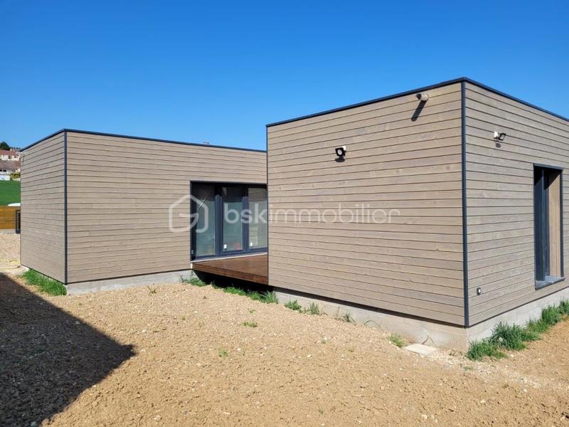 Maison - 80 m² - 4 pièces