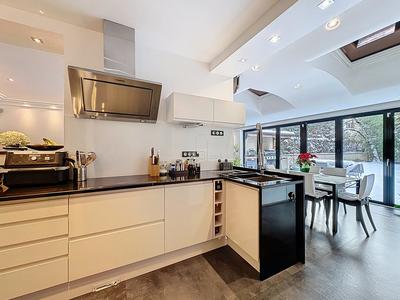 Maison contemporaine - 133 m² - 7 pièces