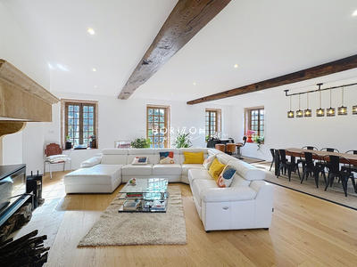 Maison ancienne - 224 m² - 7 pièces