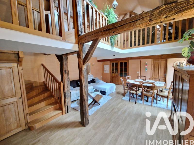 Maison - 175 m² - 8 pièces