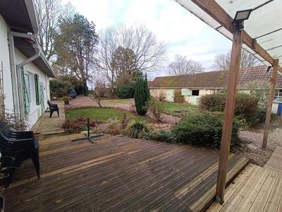 Maison traditionnelle - 250 m² - 9 pièces