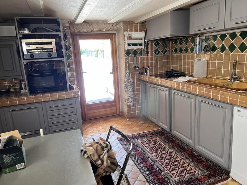 Demeure - 250 m² - 10 pièces