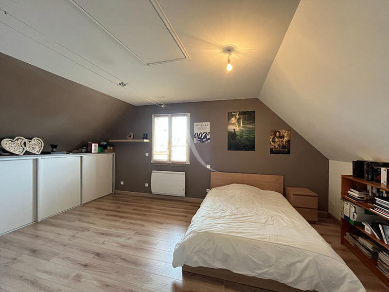 Maison - 184 m² - 7 pièces