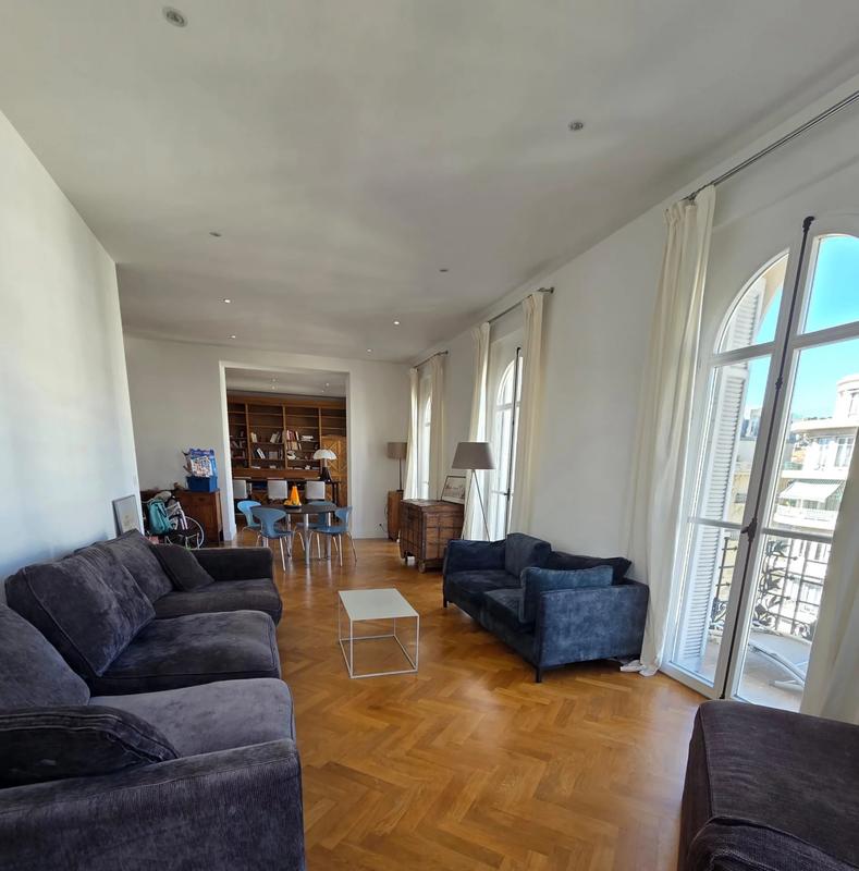 Appartement - 168 m² - 5 pièces