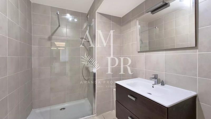 Appartement - 136 m² - 5 pièces