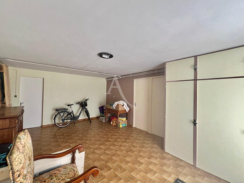 Maison - 163 m² - 7 pièces