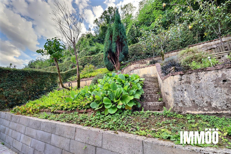 Maison - 89 m² - 5 pièces