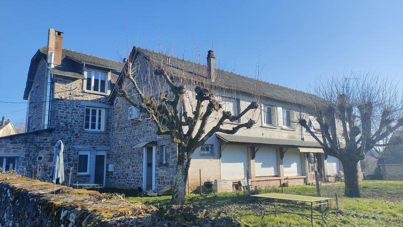 Maison - 440 m² - 16 pièces