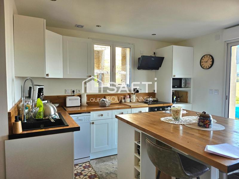 Maison - 400 m² - 6 pièces