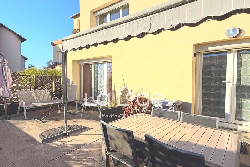 Appartement - 90 m² - 4 pièces