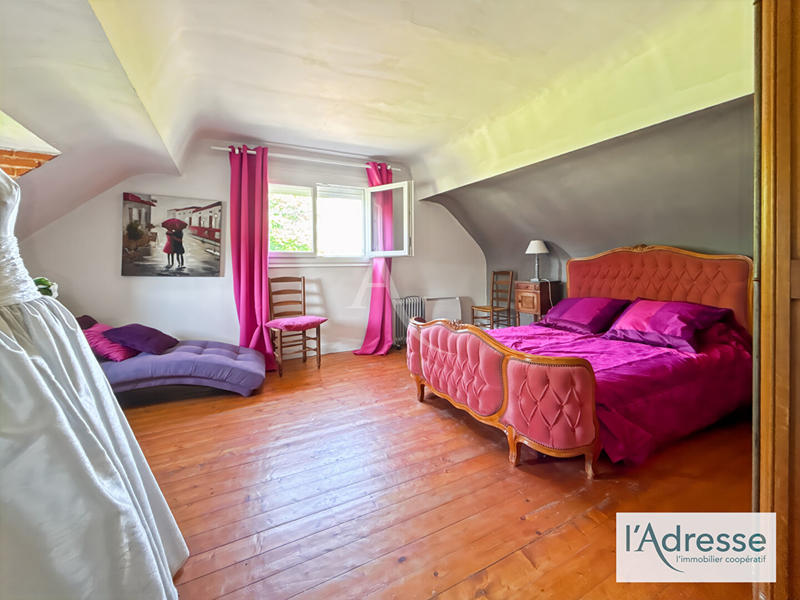 Maison - 190 m² - 8 pièces