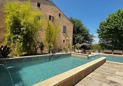 Demeure - 700 m² - 15 pièces