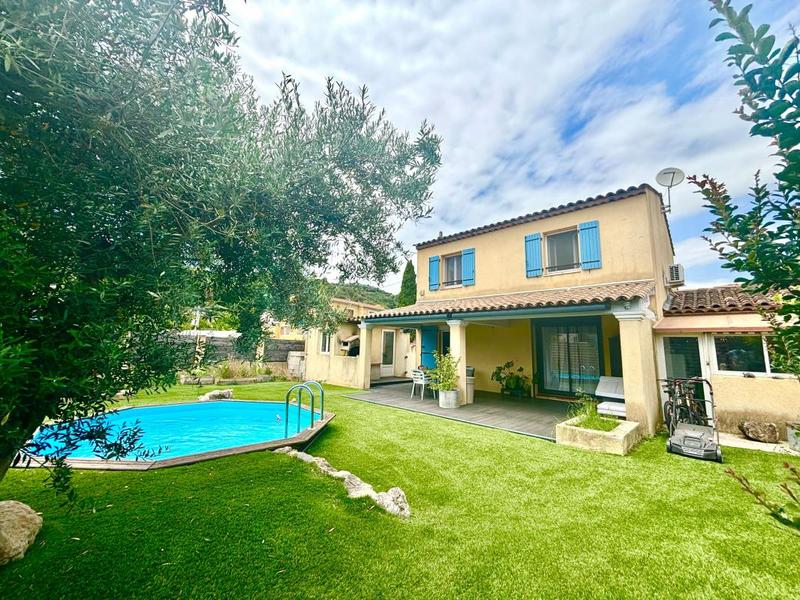 Maison - 115 m² - 5 pièces