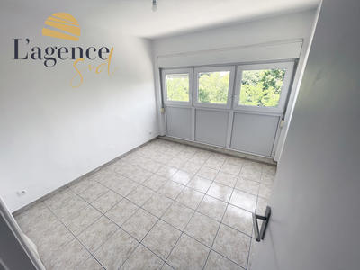 Appartement - 80 m² - 4 pièces