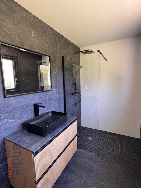 Maison - 141 m² - 6 pièces