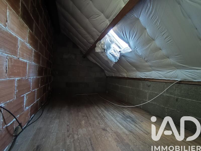 Maison - 99 m² - 5 pièces