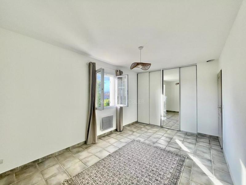 Maison - 211 m² - 7 pièces