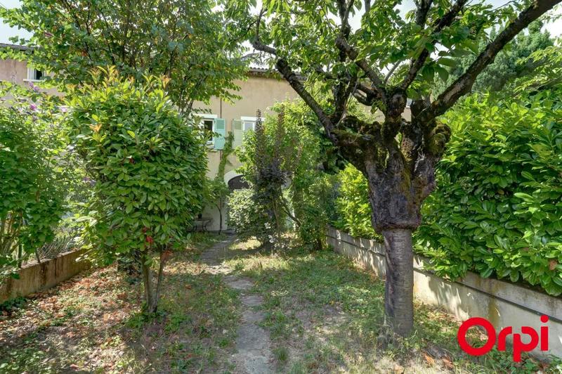 Maison - 194 m² - 7 pièces