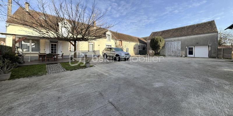 Corps de ferme - 160 m² - 7 pièces