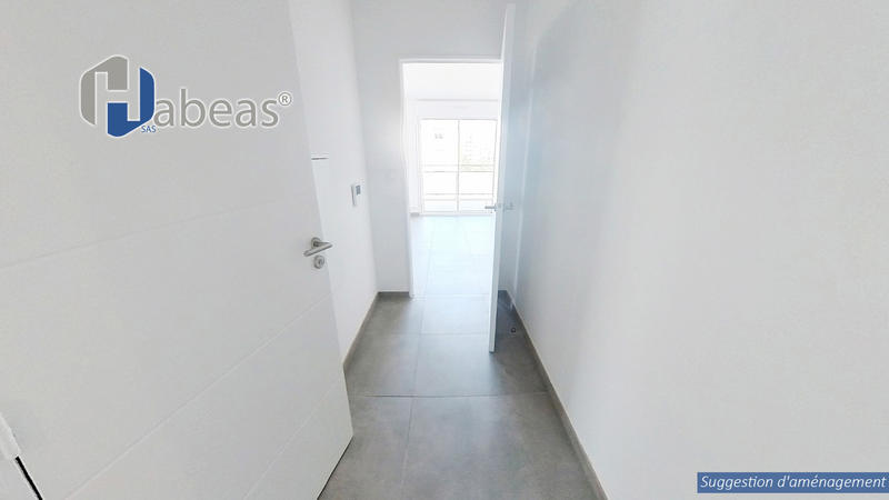 Appartement - 94 m² - 4 pièces