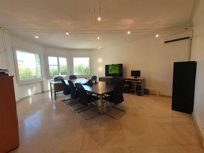 Local commercial - 180 m²