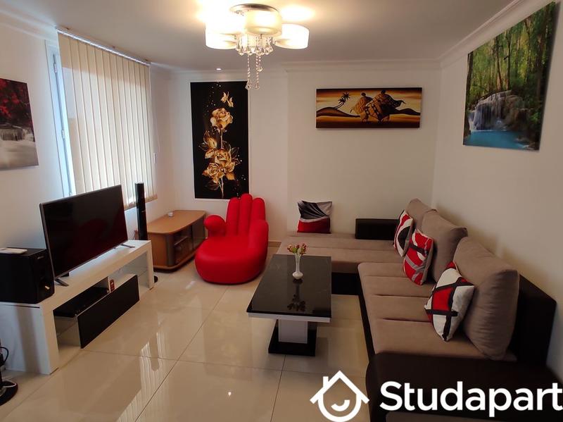 Chambre - 10 m² - 1 pièce