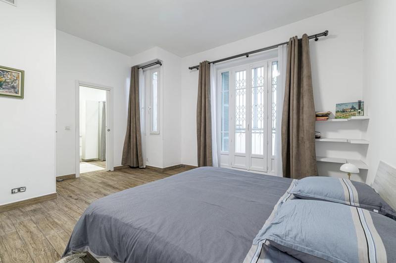 Appartement - 154 m² - 6 pièces