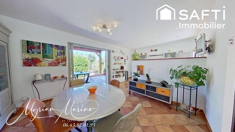 Maison - 147 m² - 8 pièces