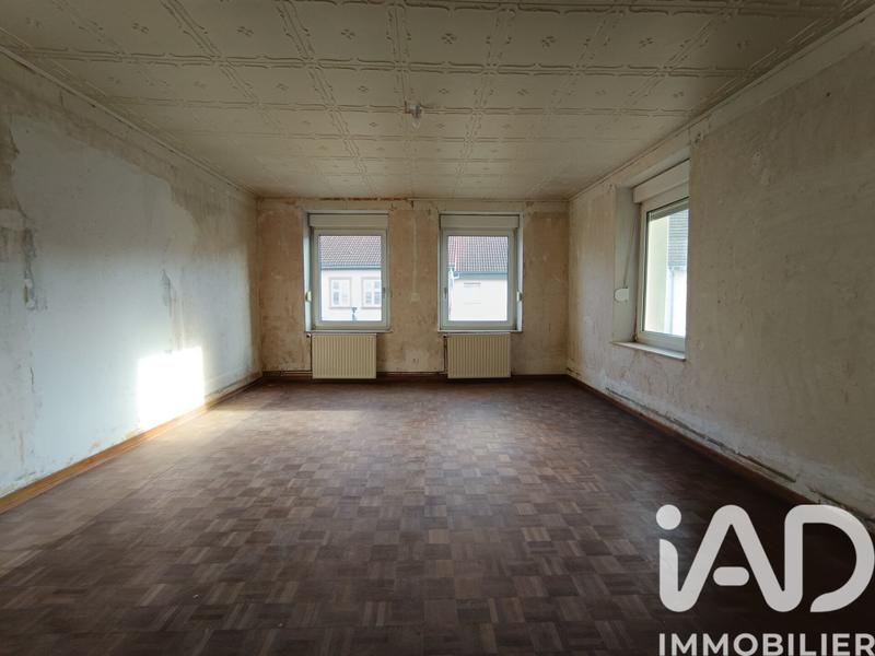 Maison - 201 m² - 7 pièces