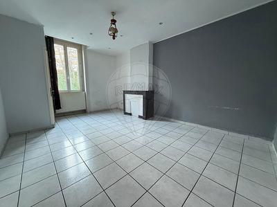 Appartement - 94 m² - 5 pièces