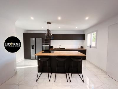 Bastide - 93 m² - 4 pièces