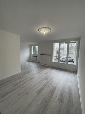 Appartement ancien - 70 m² - 3 pièces