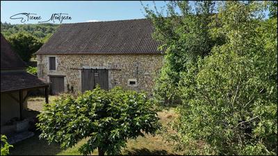 Grange - 140 m² - 1 pièce