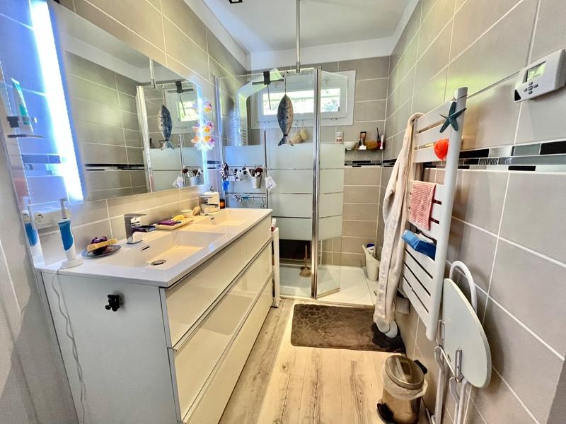 Maison - 104 m² - 5 pièces