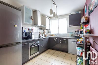 Maison - 81 m² - 5 pièces