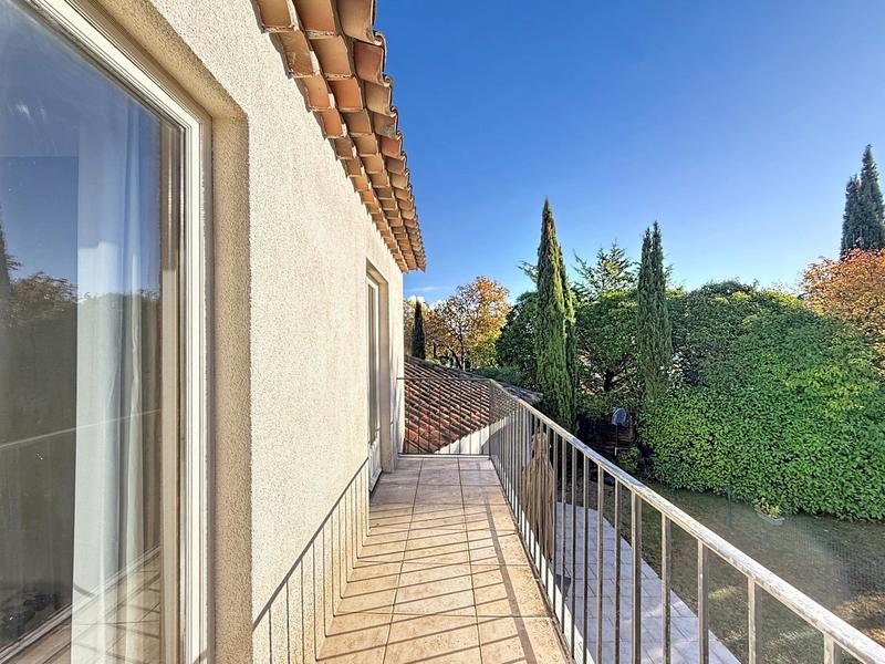 Villa - 193 m² - 5 pièces