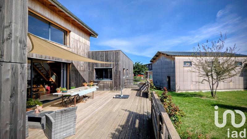 Maison - 160 m² - 5 pièces