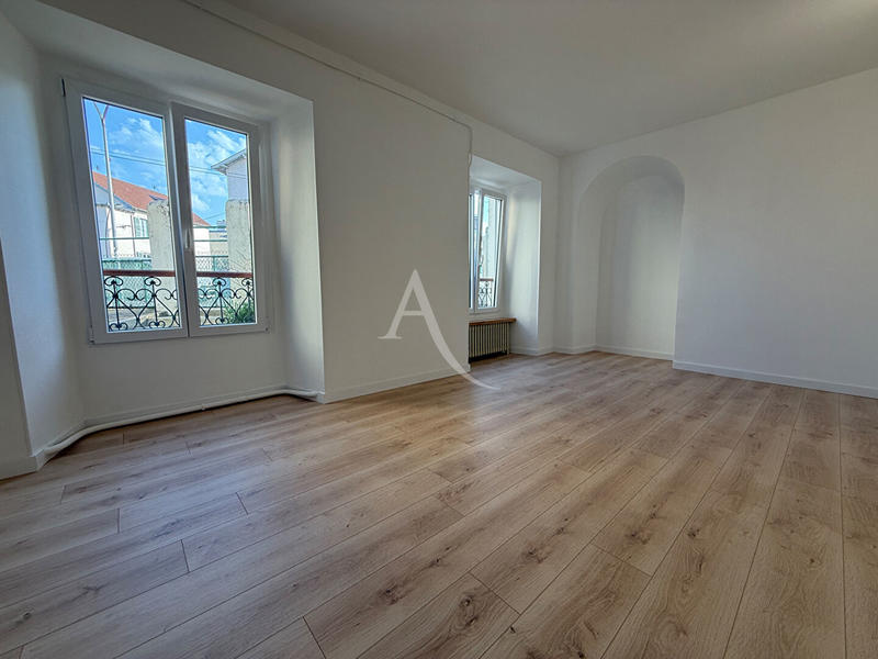 Appartement - 75 m² - 3 pièces