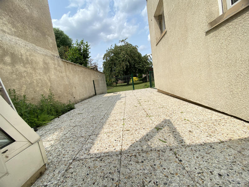 Maison - 181 m² - 8 pièces