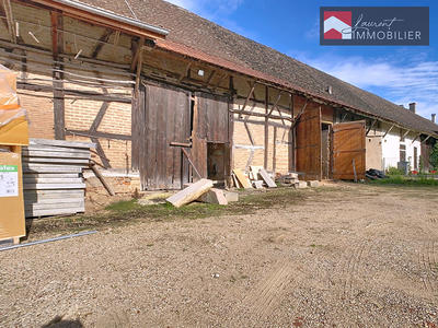 Maison - 200 m² - 3 pièces