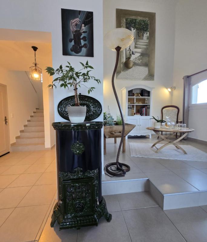 Villa - 215 m² - 12 pièces